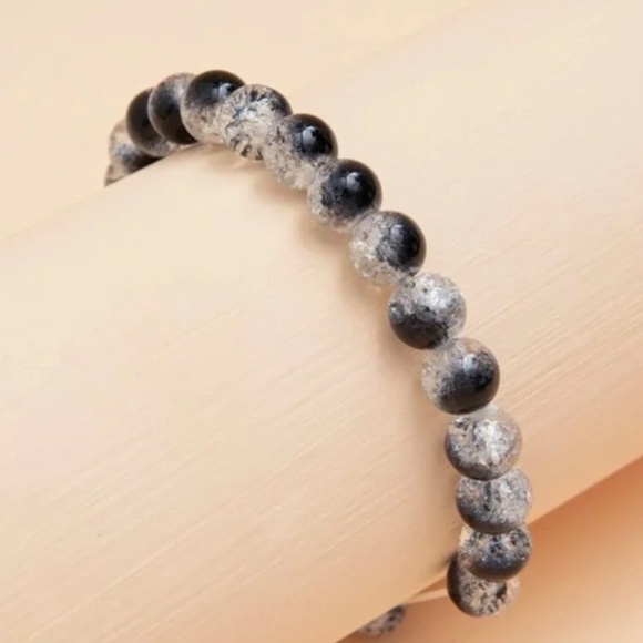 Ombré Black & Silver Beaded Bracelet - Picture 3 of 3